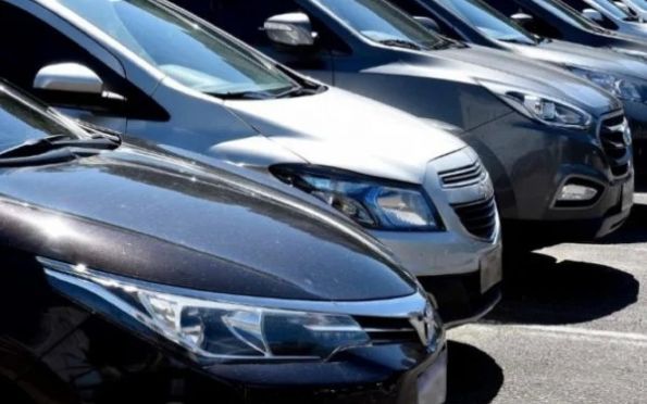 Licenciamento de carros com placa final 6 deve ser pago até 31 de julho
