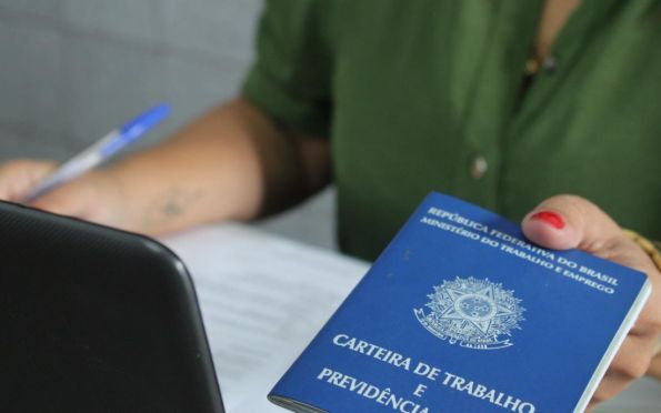 Secretaria do Trabalho divulga abertura de 14 vagas de emprego para PCDs